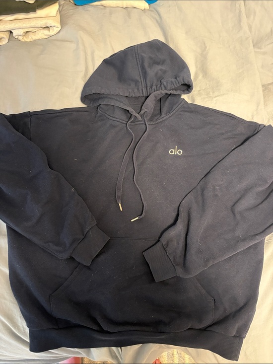 ALO Yoga Tops - Alo hoodie